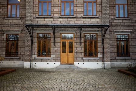 voorgevel inkomdeur