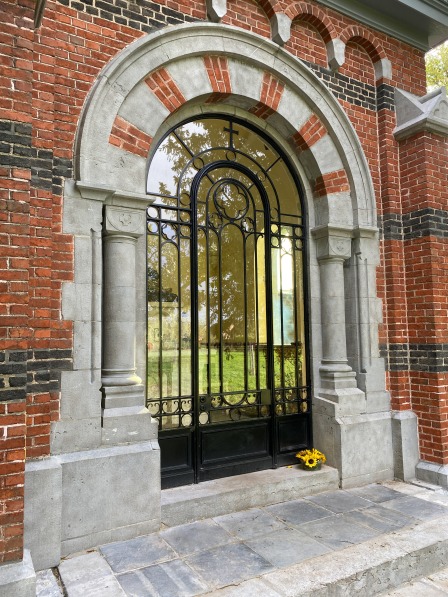 Detail
